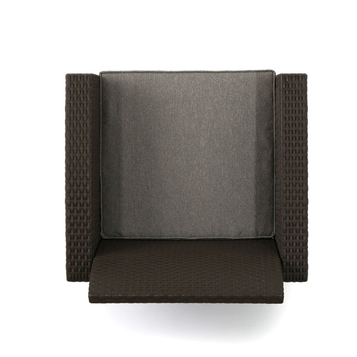 Outdoor Wicker Club Chair With Water Resistance