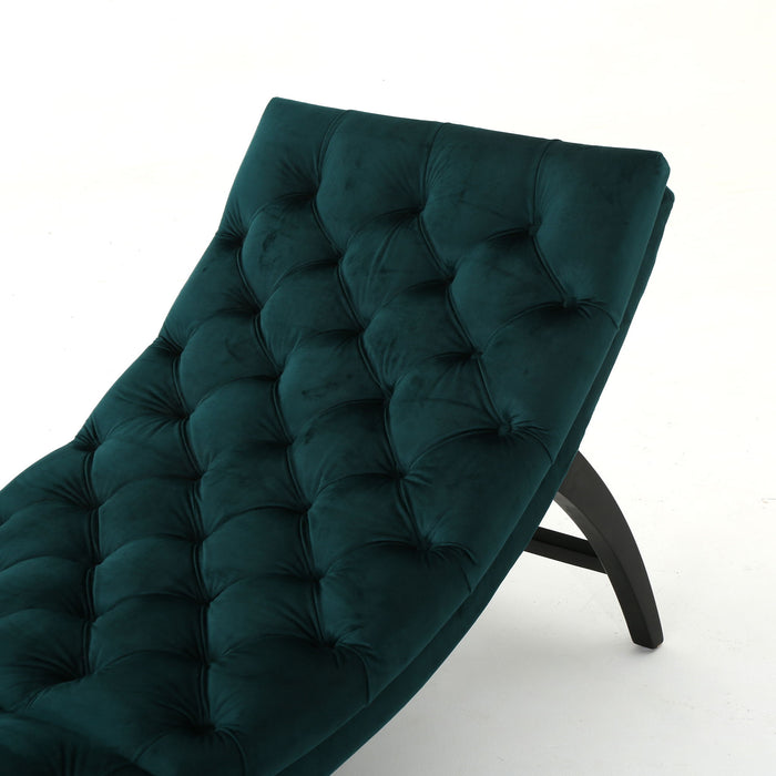 Elegant Tufted Chaise Lounge With Curved Design