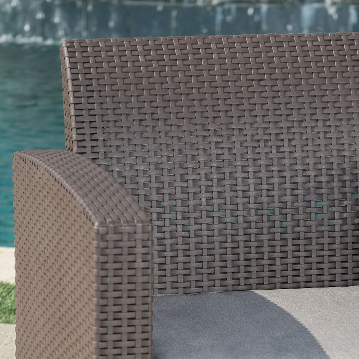 Outdoor Wicker Club Chair With Water Resistance