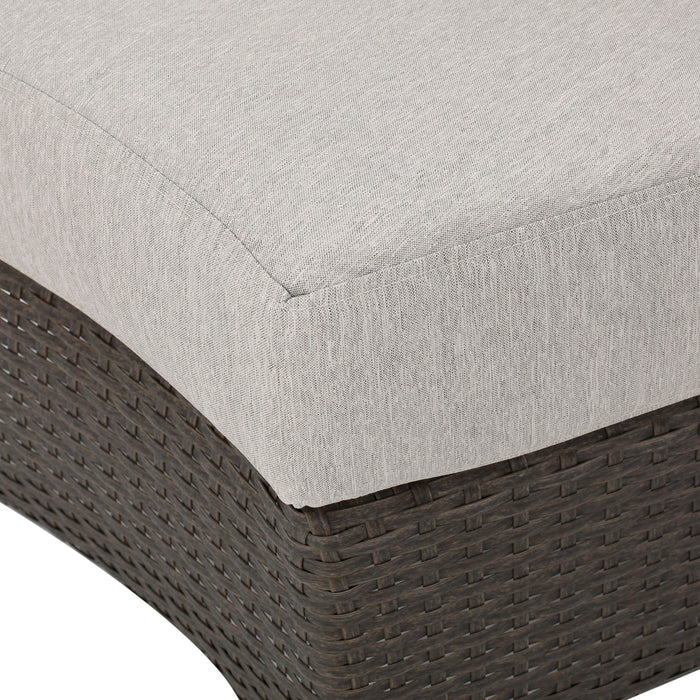 Pt Limon - Modern Outdoor Single Sofa