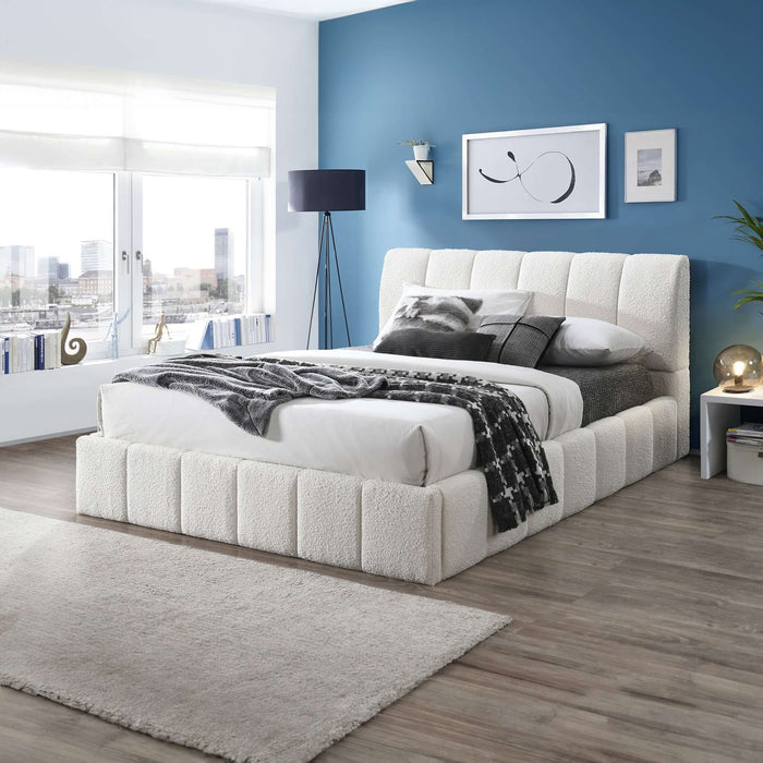Hilar - Elegant Design Platform Bed