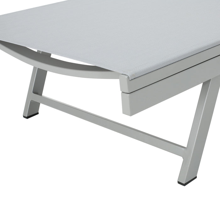 Salton - Chaise Lounge Outdoor Relaxation