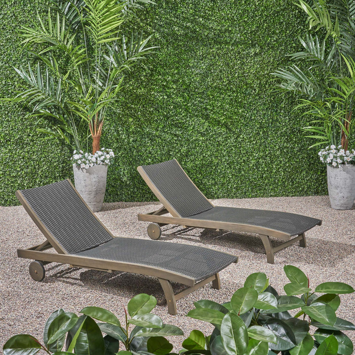 Outdoor Chaise Lounge With Pull Out Tray And Wicker Seat - Gray