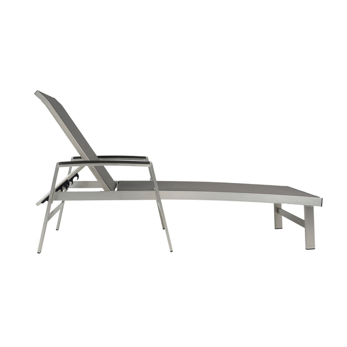 Oaxton - Chaise Lounge