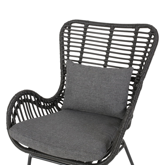 Modern Aesthetic Outdoor Rattan Accent Chair With Metal Legs