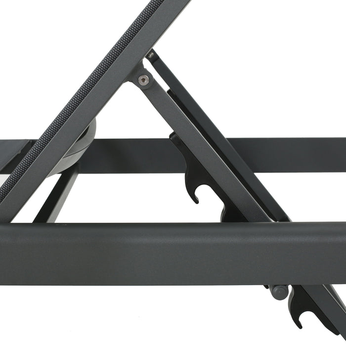 Outdoor Patio Chaise Lounge With 5 Reclining Positions