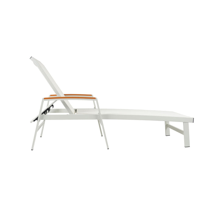 Oaxton - Chaise Lounge