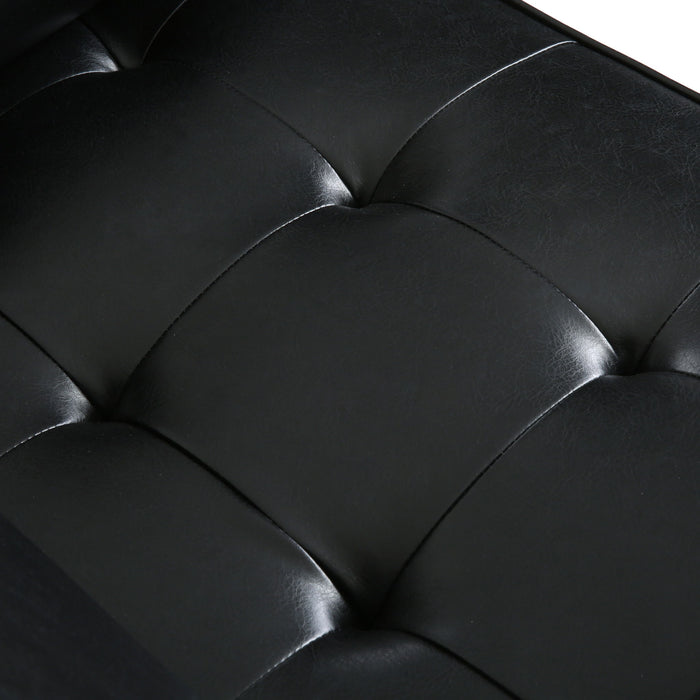 Sophisticated Club Chair With Relaxing Comfor