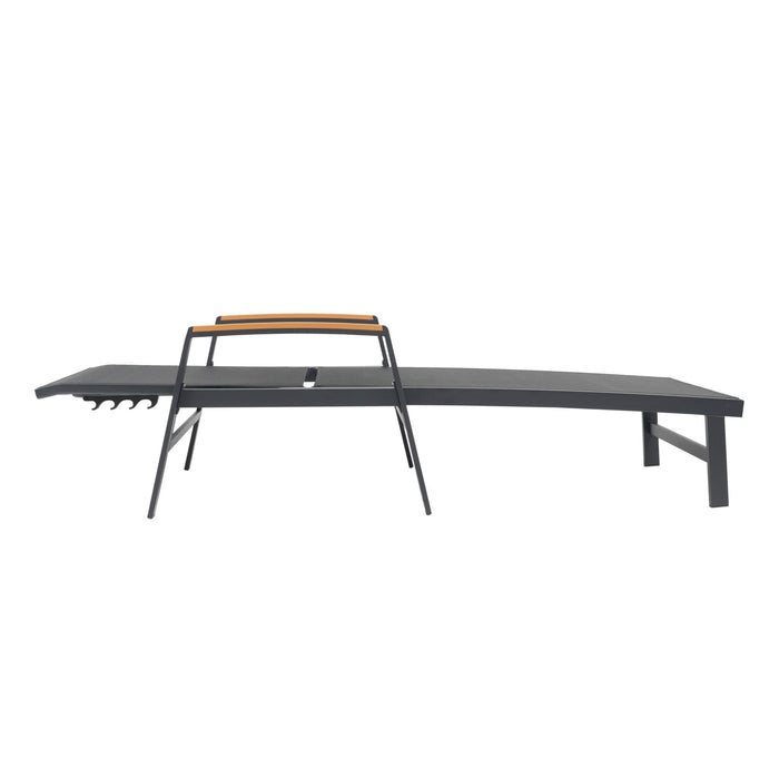 Oaxton - Chaise Lounge