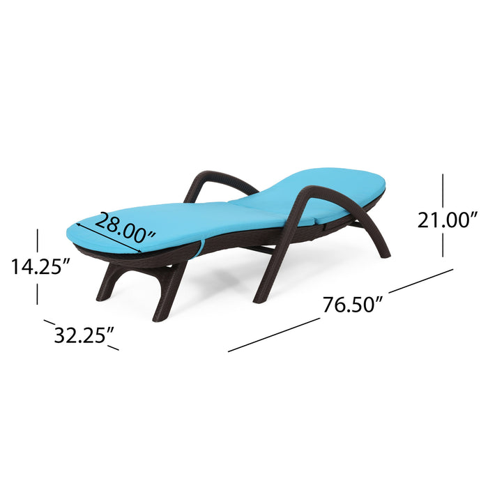 Mikael - Chaise Lounge With Cushion