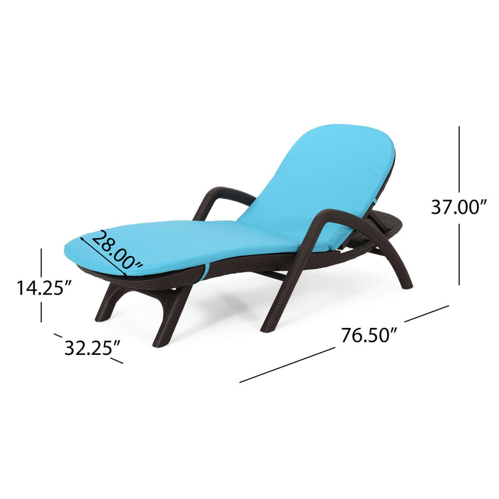 Mikael - Chaise Lounge With Cushion