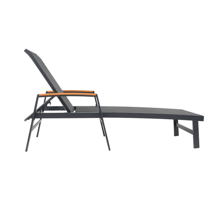 Oaxton - Chaise Lounge