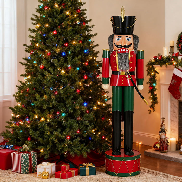 Classic Nutcracker Holiday Decor - Green / Red